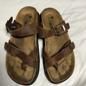 White Mountain, women’s brown distressed look slip  on/off sandals.